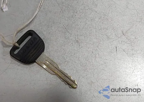 2000 Honda Civic Lx из США, поврежденный, VIN 1HGEJ6676YL014863